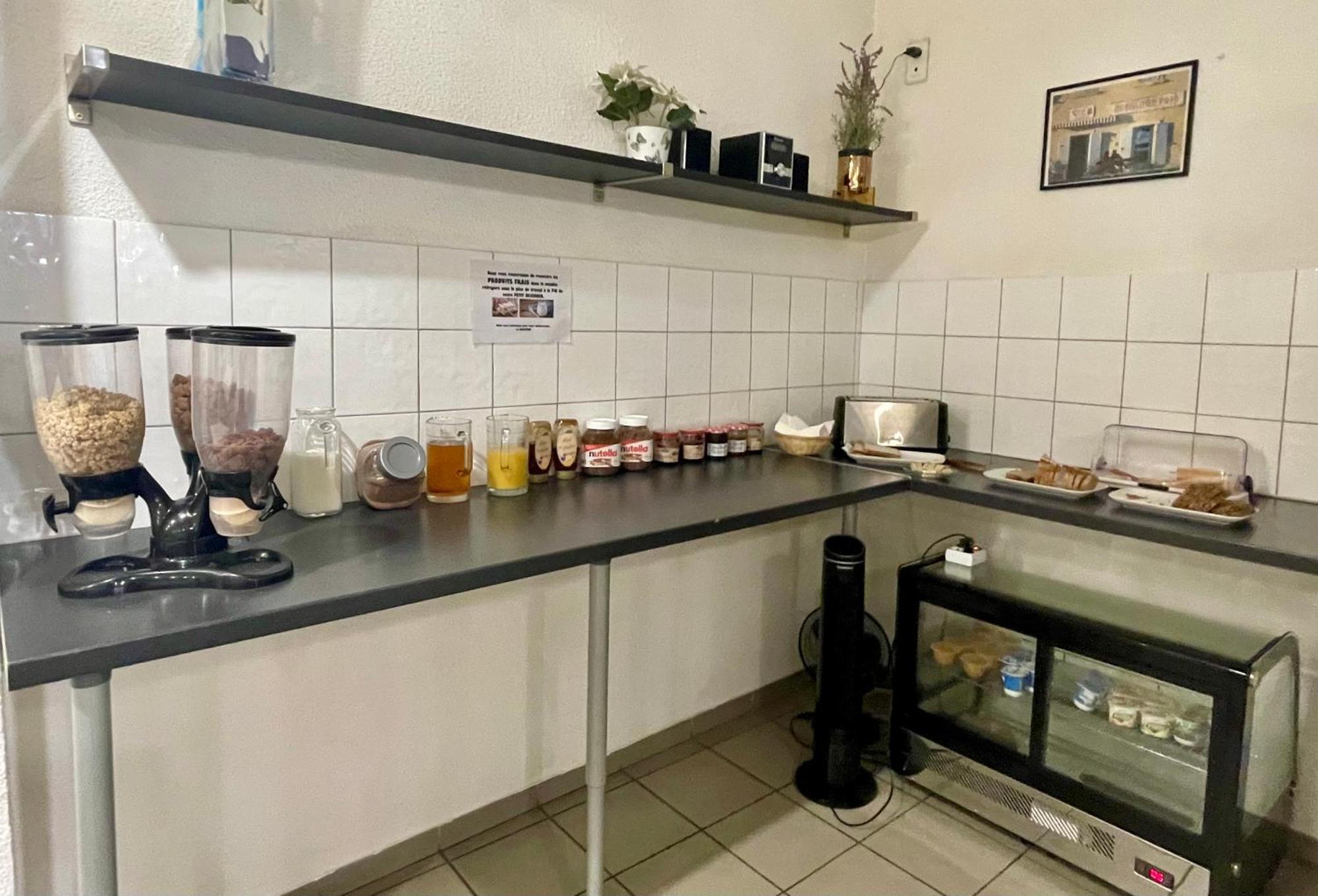 Balaena hébergement Marseille Bagian luar foto